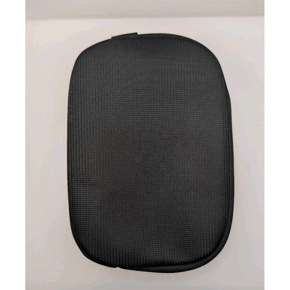 Beats Solo 4 OEM Replacement Accessory Bundle - Gray 3.5mm Cable & Travel Case